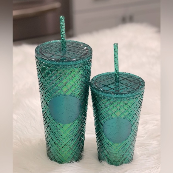 Starbucks Holiday 2022 Green Iridescent Jeweled 24oz /16oz Tumbler Set NWT